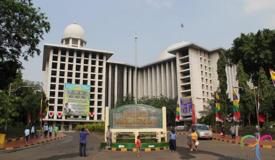 istiqlal-mosque-jakarta-indonesia-3.jpg